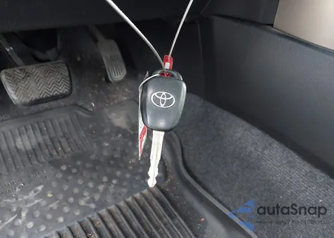 2015 Toyota Rav4 Xle from USA, damaged, VIN JTMRFREV8FD129023